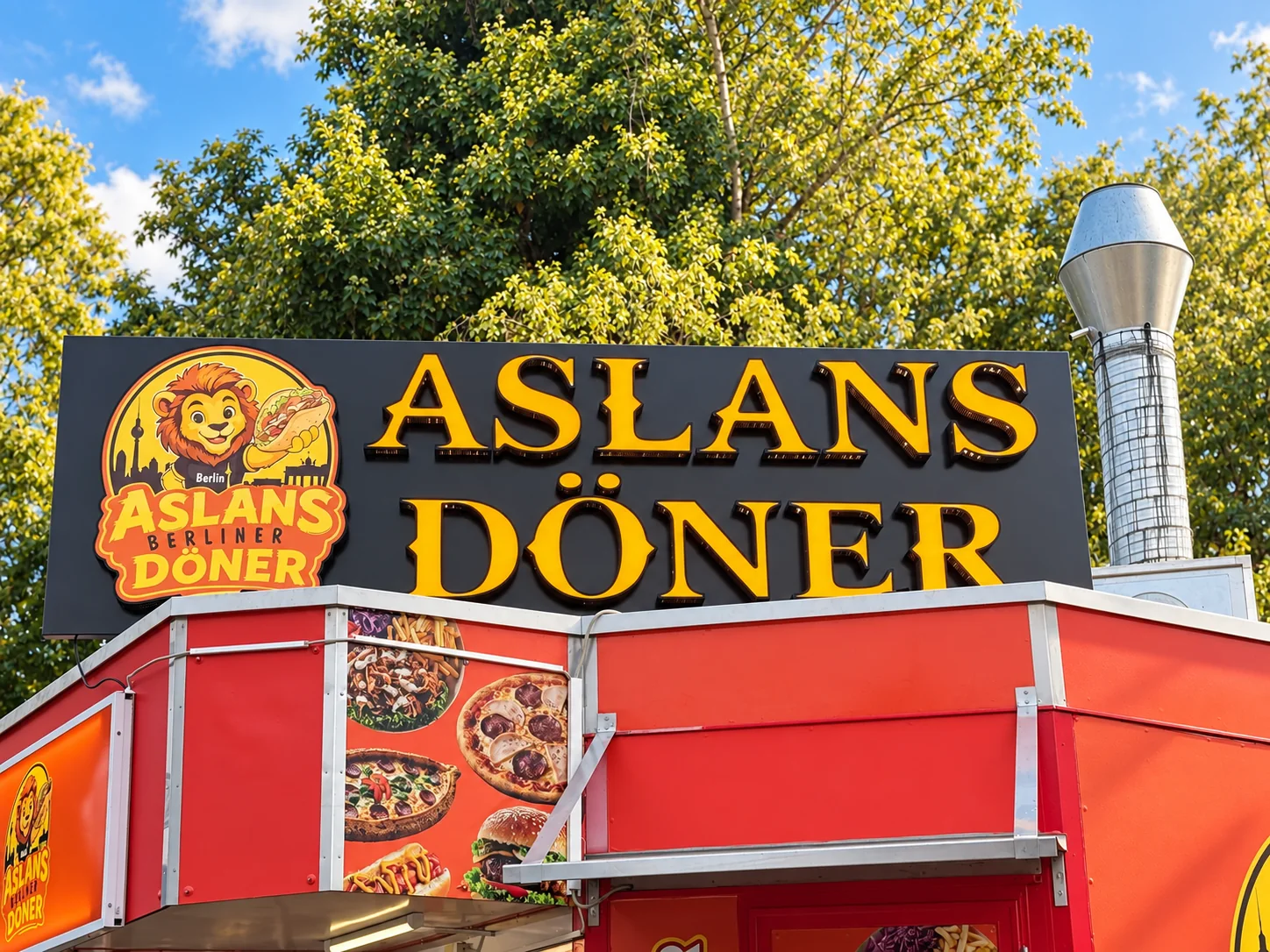 Firmenschild von Aslans Berliner Döner in Nürtingen